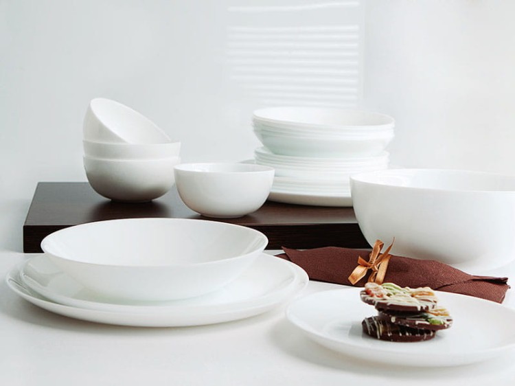 Serwis obiadowy z dużą salaterką dla 6 os 19 el biały Diwali LUMINARC