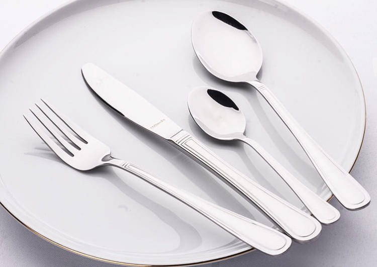 Widelec stołowy 19,5 cm stal 18/0 Barcelona AMEFA