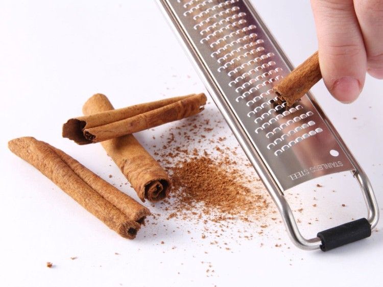 Drobna tarka ręczna 40,5 cm laserowo ostrzona HENDI