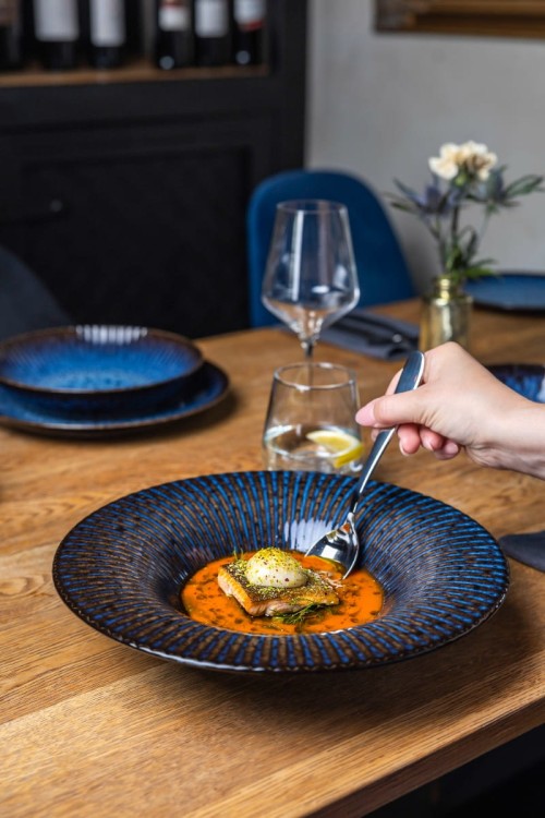 Talerz do pasty risotto 30,5 cm niebieski głęboki ceramika Cosmos LUBIANA