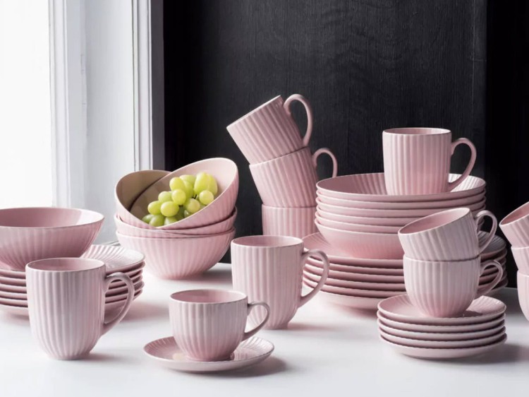 Kubek Daisy różowy 350 ml porcelana LUBIANA