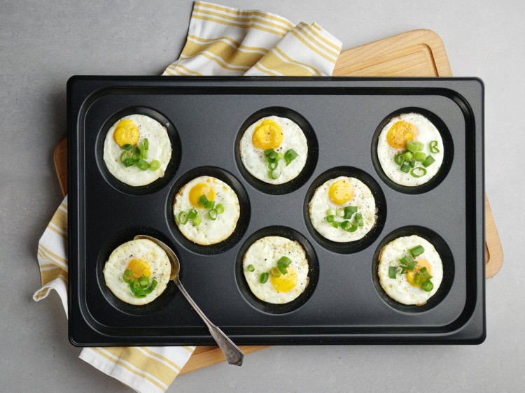 Blacha do jajek sadzonych z powłoką nieprzywierającą GN 1/1 HENDI