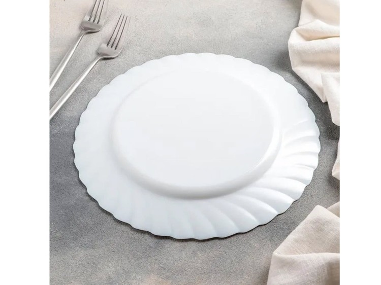 Serwis obiadowy z dużą salaterką 6 os 19 el biały Trianon LUMINARC