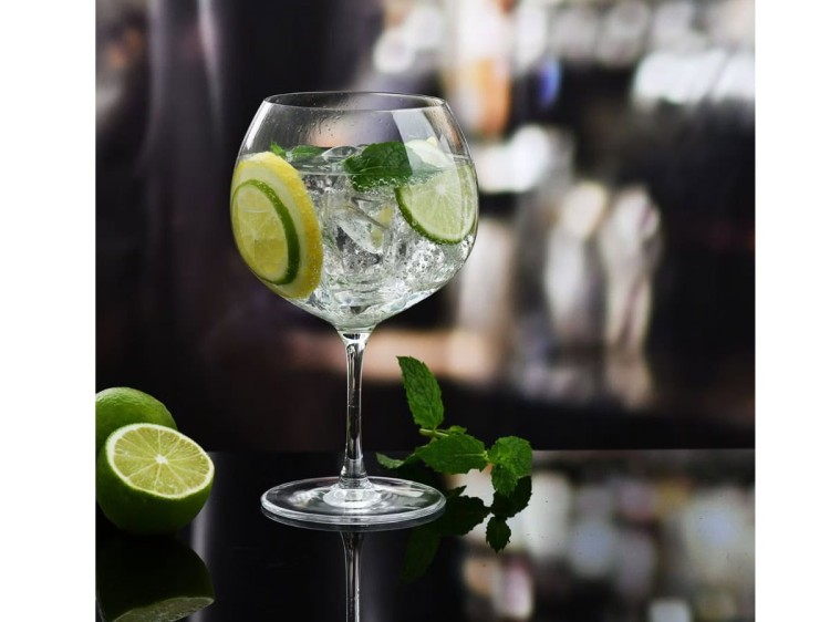 kieliszki-baloon-gin-tonic-divine-krosno-5.jpg