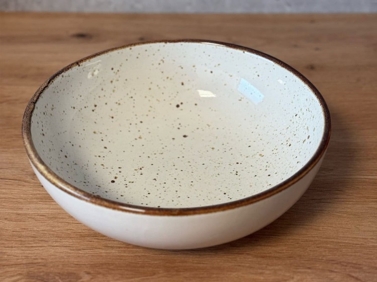 Kera-Ceramika-Rustic-krem-salaterka.jpg