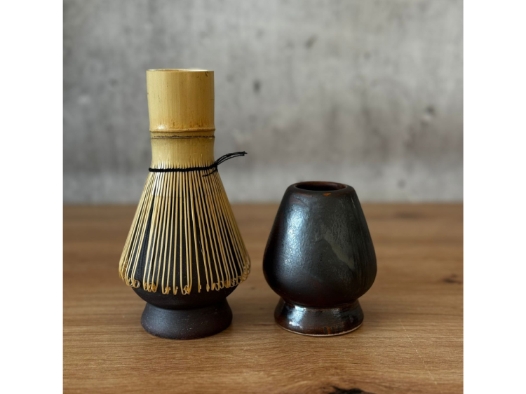 podstawka pod chasen miotelke do matchy hematyt (1).png