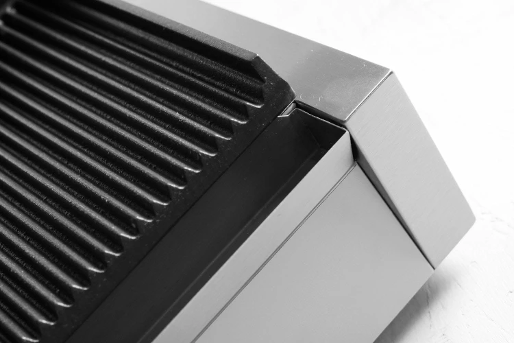 Grill kontaktowy Panini, HENDI, góra i dół ryflowane, 230V/2200W, 430x375x(H)216mm
