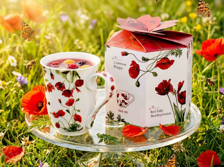 kubek porcelanowy vintage czerwone kwiaty duo  (1).png