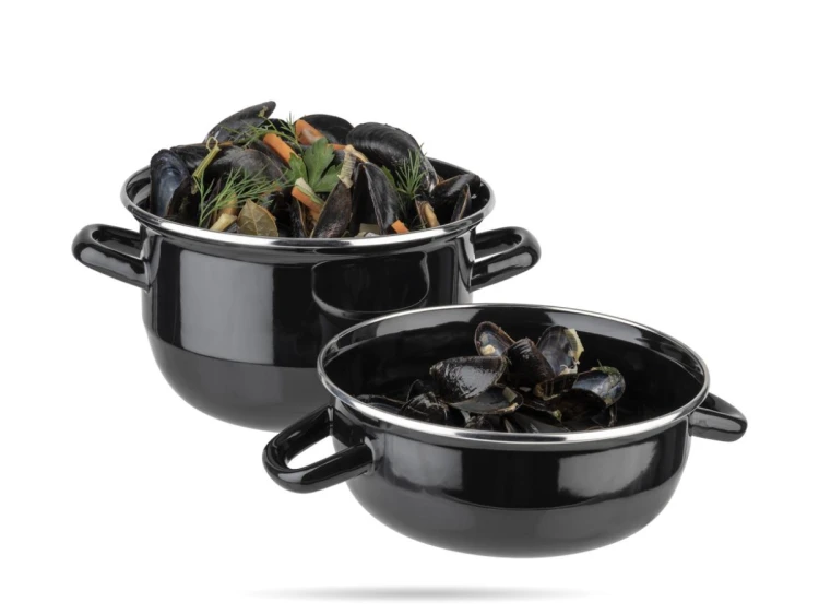 Garnek do serwowania muli emaliowany APS – czarny 2,6 l, 18 cm (1).png