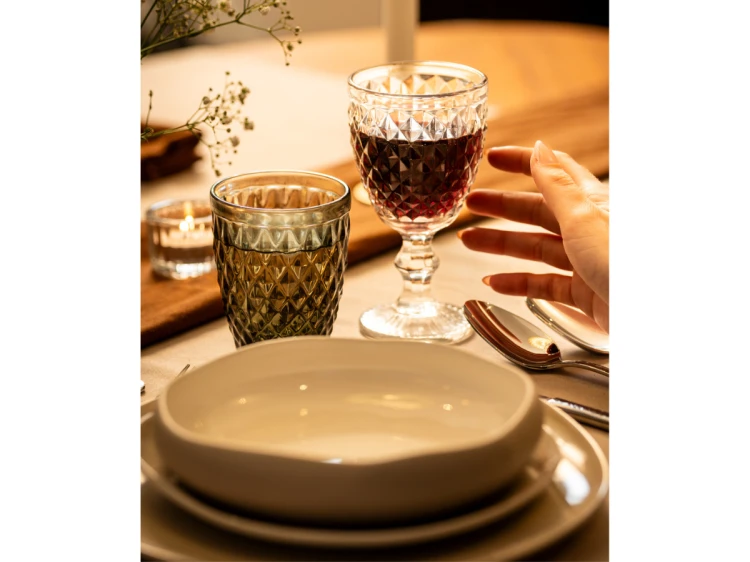Szklanka niska do napojów i drinków 220 ml dymna Diamond AMEFA  (2).png