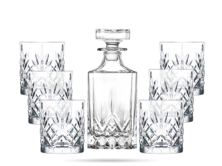 Zestaw do whisky z karafką i szklankami 7 el Opera RCR (1).png